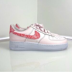 Nike Air Force 1 Low '07 Paisley Pack Pink
(W) Size 9.5 FD1448-664